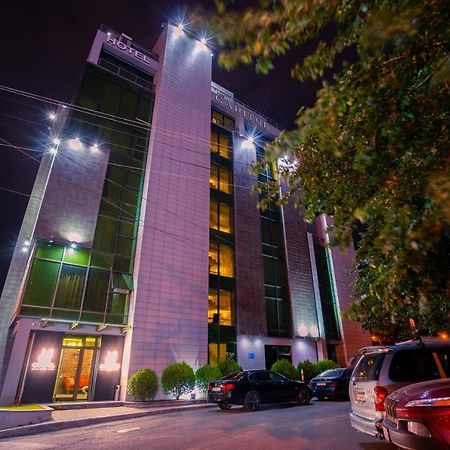 Capitol Hotel By Umbrella Тбилиси Экстерьер фото